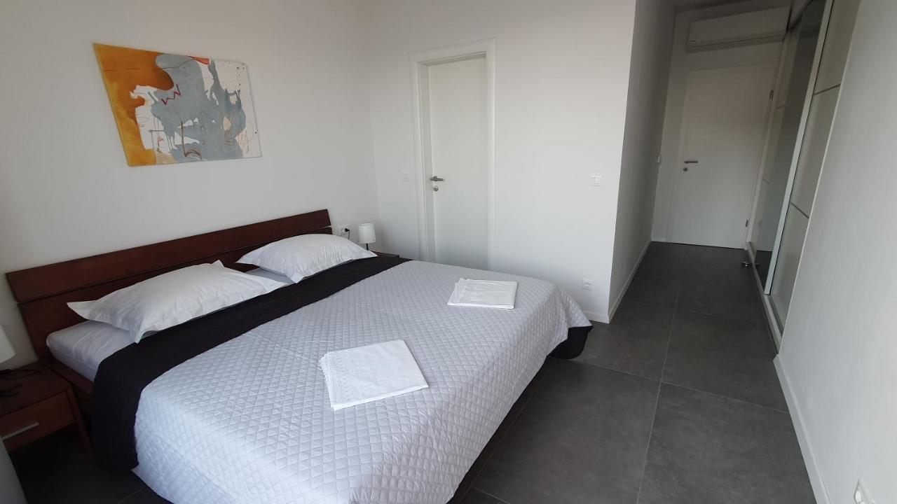 אומיס Apartments Marina מראה חיצוני תמונה